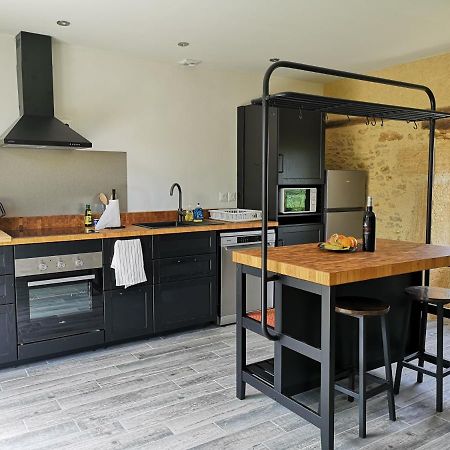 Domaine De Lascaux Bed & Breakfast มงทิญญัก ภายนอก รูปภาพ
